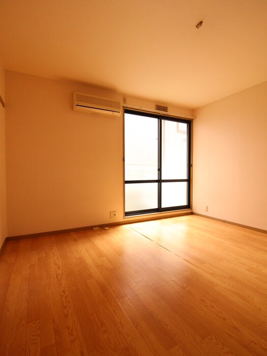 物件内観写真12　(居室)