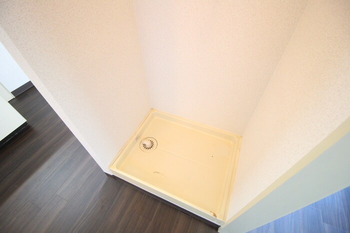 物件内観写真9　(洗濯機置場)