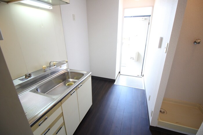 物件内観写真11　(廊下)