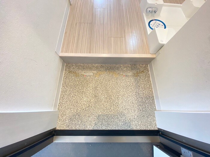 物件内観写真19　(玄関)