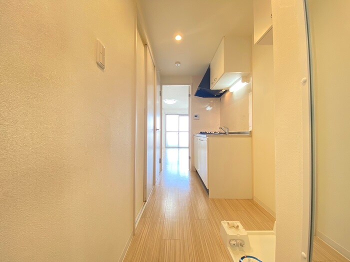 物件内観写真20　(廊下)