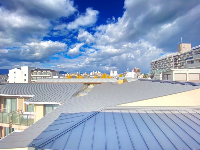 物件内観写真22　(室内からの展望)