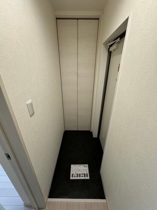 物件内観写真21　(玄関)