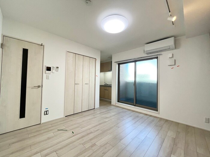 物件内観写真11　(居室)