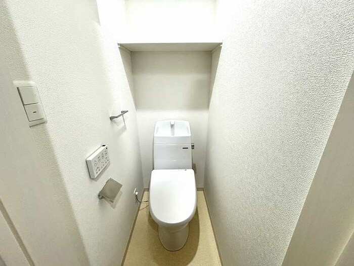 物件内観写真9　(トイレ)