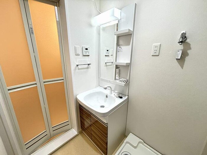 物件内観写真10　(洗面)