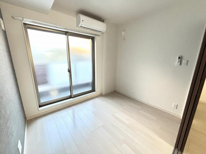 物件内観写真13　(居室)