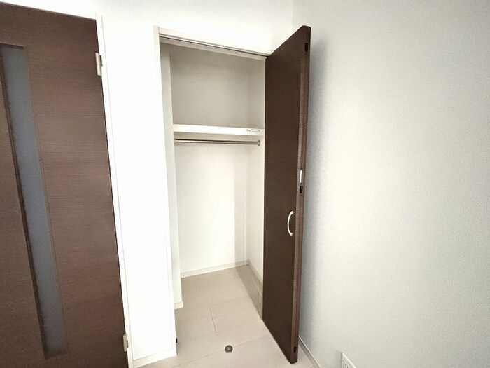 物件内観写真16　(収納)