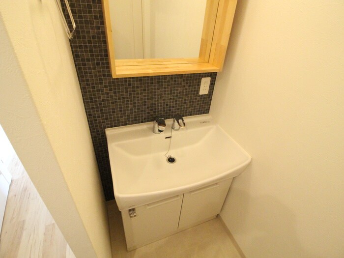 物件内観写真14　(洗面)