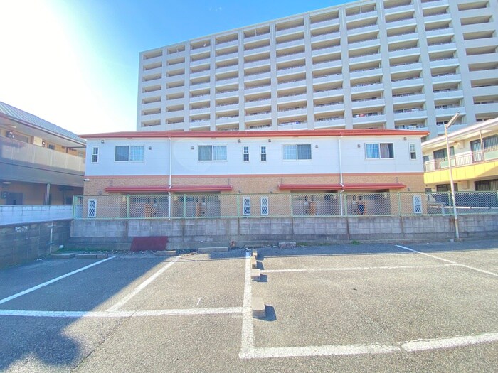 エピュレの駐車場