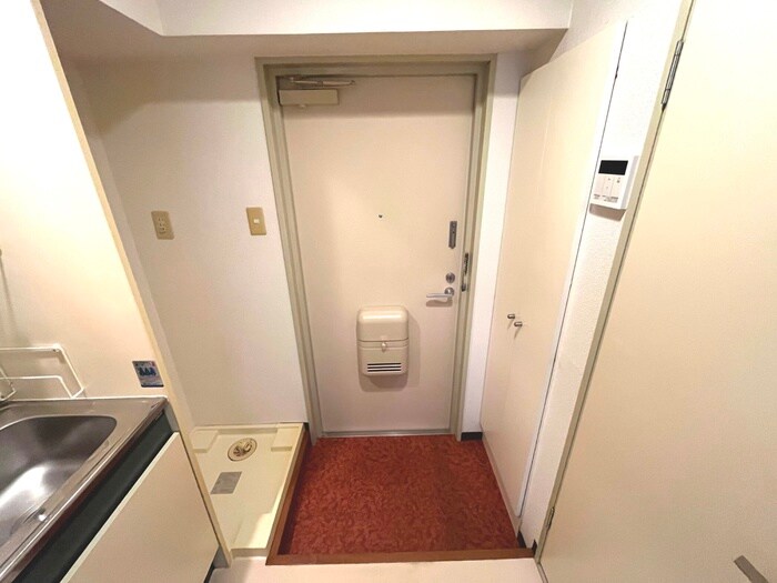 物件内観写真17　(玄関)