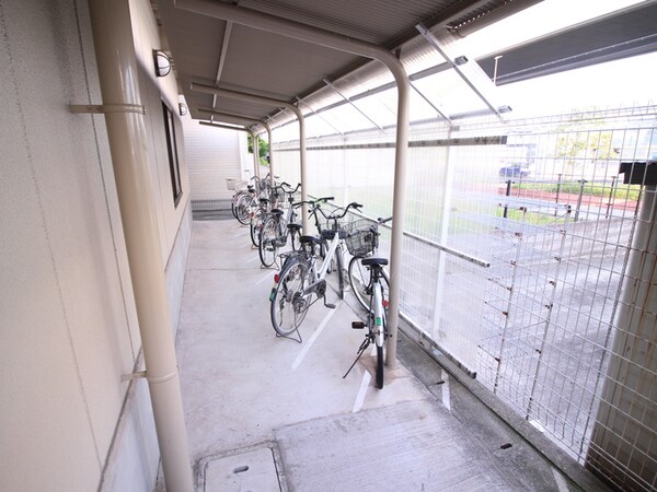駐輪場