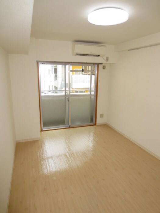 物件内観写真13　(居室)