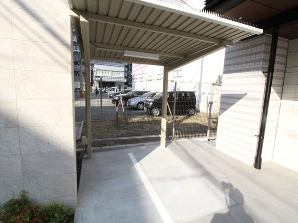 バイク置き場