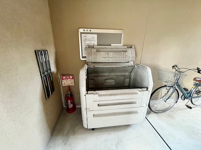 物件外観写真4　(建物設備)