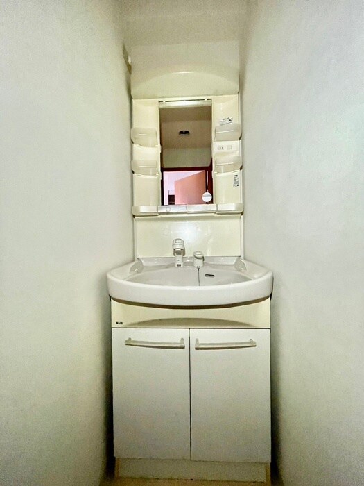 物件内観写真11　(洗面)