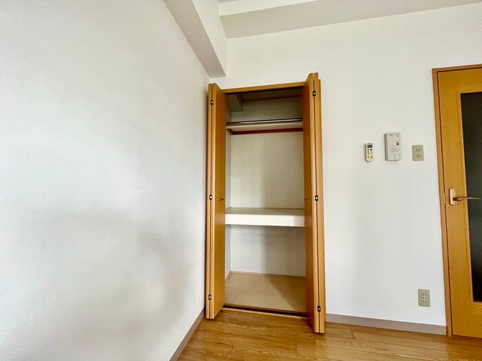 物件内観写真13　(収納)