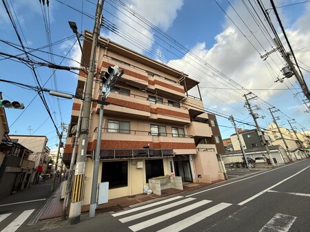 クィ－ンハイツ奥村外観写真