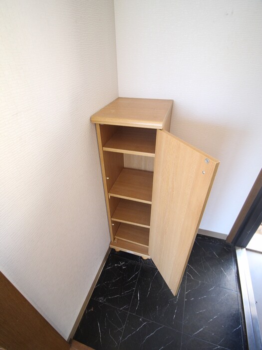 物件内観写真18　(靴箱)