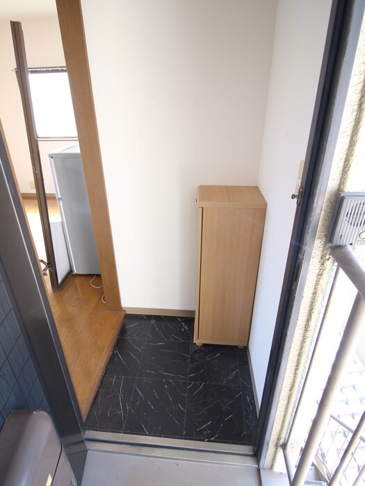 物件内観写真19　(玄関)