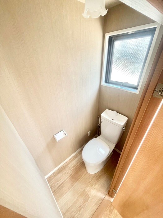 物件内観写真15　(トイレ)
