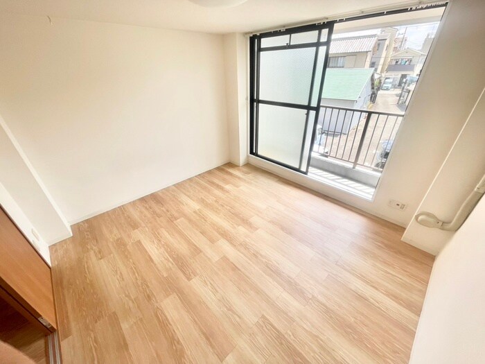 物件内観写真18　(居室)