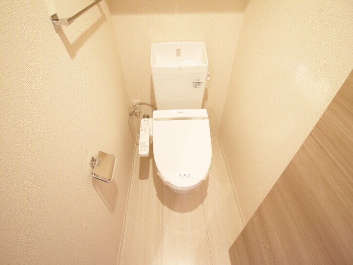 物件内観写真13　(トイレ)