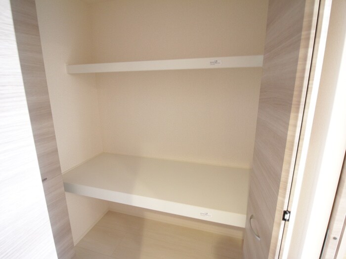 物件内観写真22　(収納)