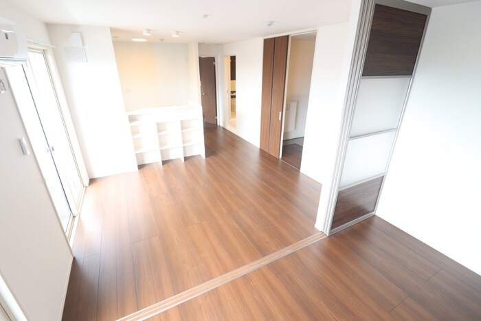 物件内観写真8　(居室)