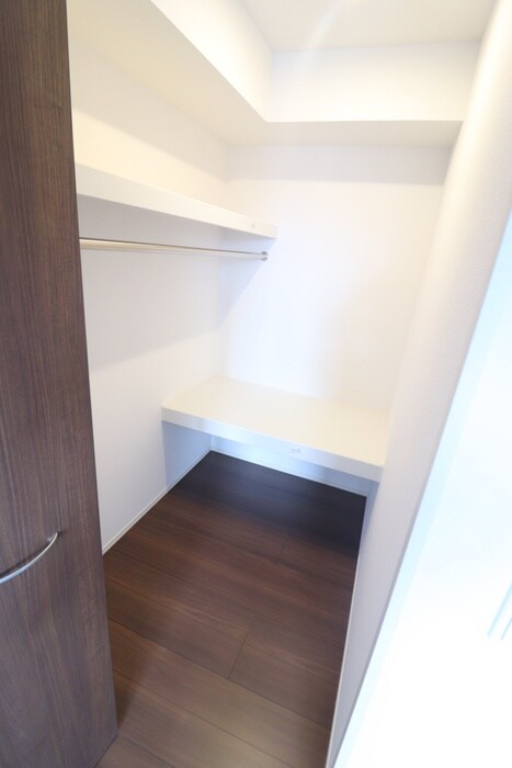 物件内観写真11　(収納)