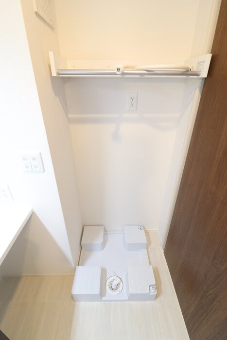 物件内観写真15　(洗濯機置場)