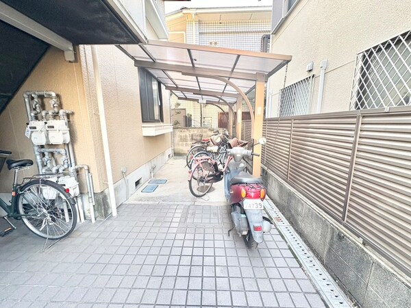 駐輪場