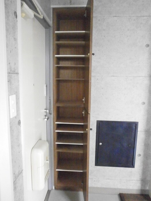 物件内観写真13　(靴箱)