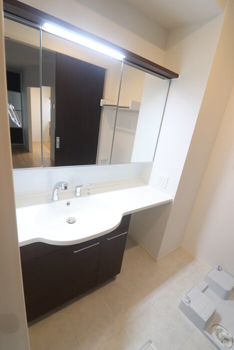 物件内観写真13　(洗面)