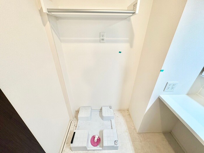 物件内観写真18　(洗濯機置場)