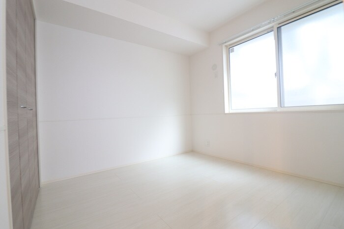 物件内観写真18　(居室)