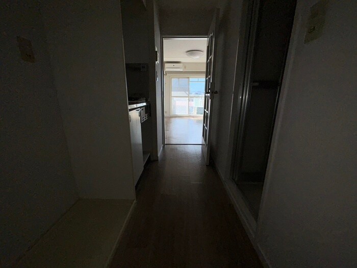 物件内観写真19　(廊下)