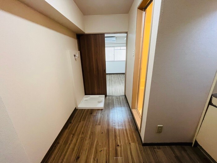 物件内観写真15　(廊下)