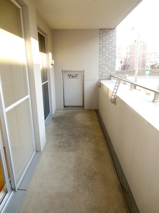 物件内観写真13　(ベランダ・バルコニー)