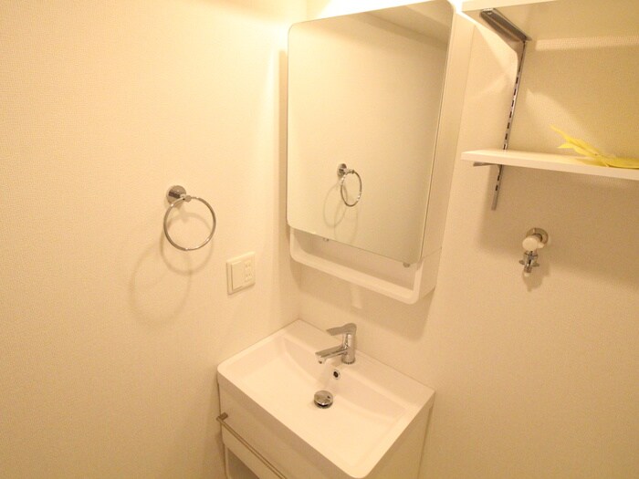 物件内観写真10　(洗面)