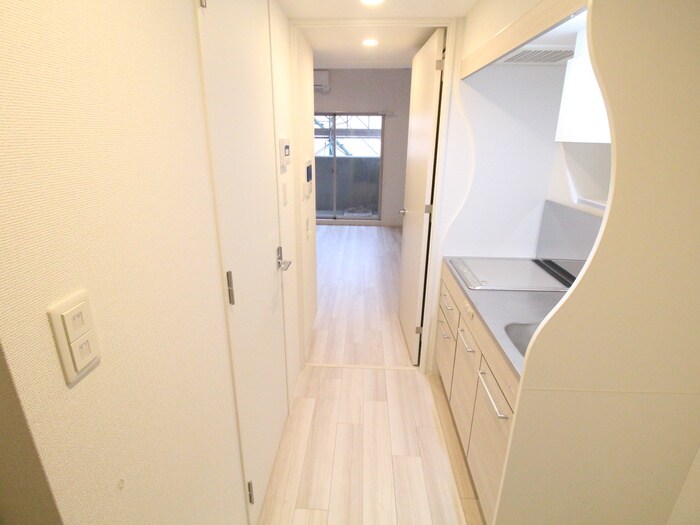 物件内観写真15　(廊下)