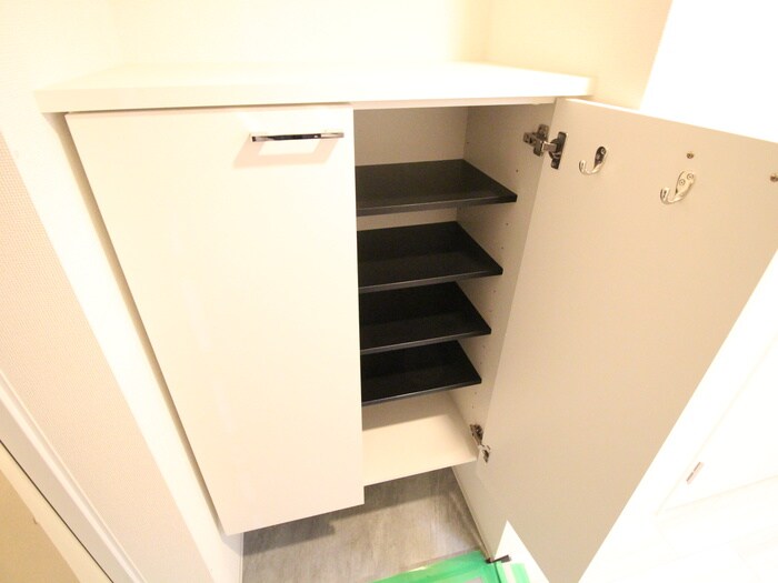 物件内観写真16　(靴箱)