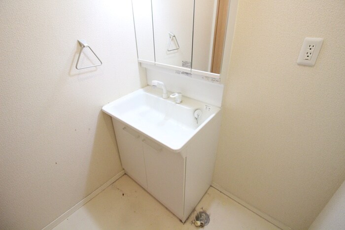 物件内観写真12　(洗面)