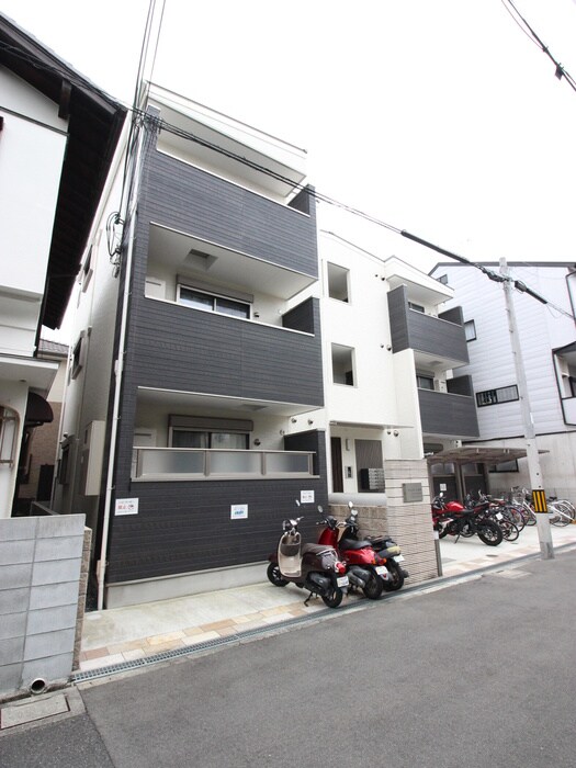 物件外観写真1　(外観写真)