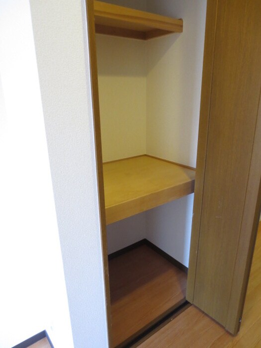 物件内観写真9　(収納)