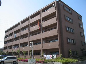 プラザハイツ二ツ屋Ｄ外観写真