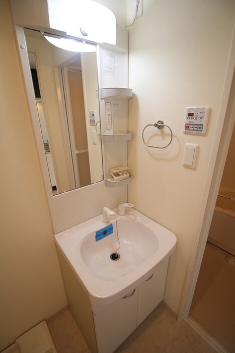 物件内観写真8　(洗面)