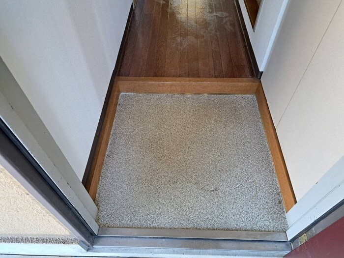 物件内観写真19　(玄関)