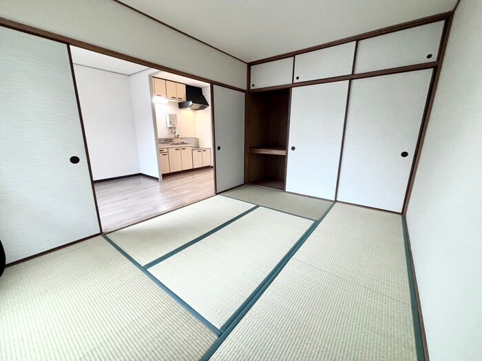 物件内観写真8　(居室)