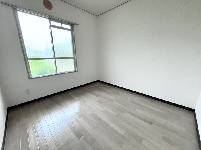 物件内観写真9　(居室)